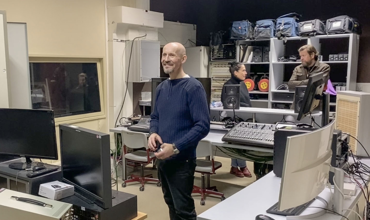 Runar bes&oslash;ker Gutenbergschules studio