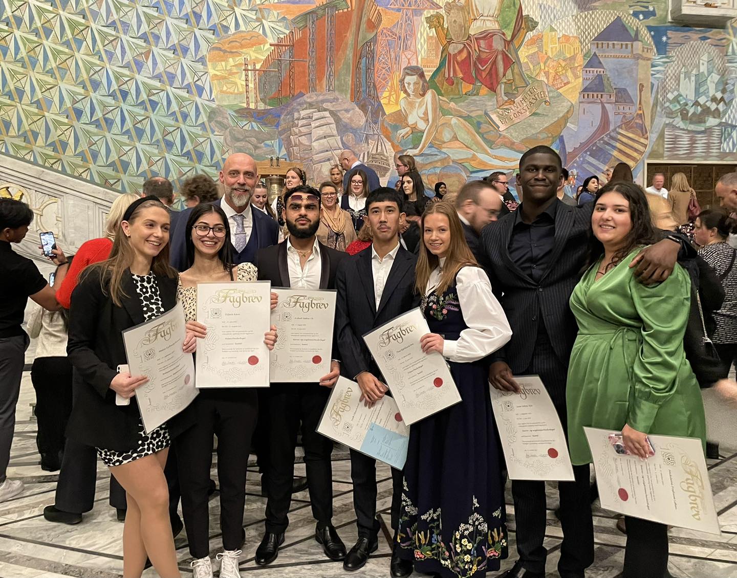 Utdeling Fagbrev 2022-11 2.jpg