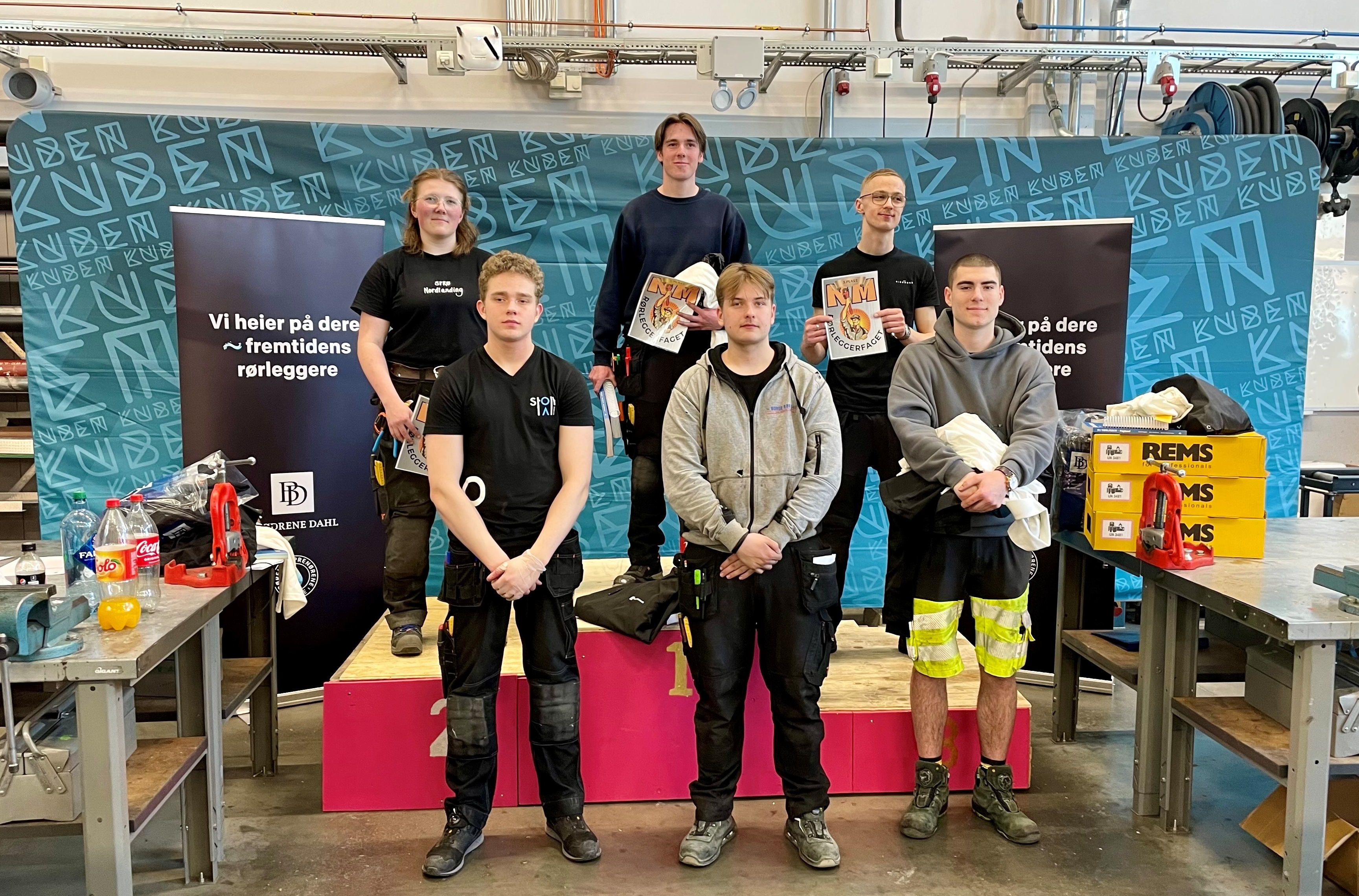 2024-04-12 Vinnerpall og 4. plassene.jpg