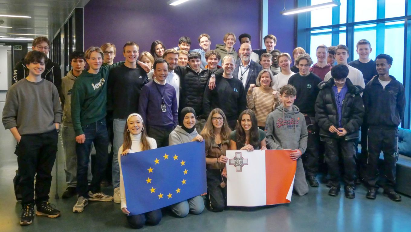 Vg1, Vg2 og Vg3 Robotikk jubler for Malta-avtalen