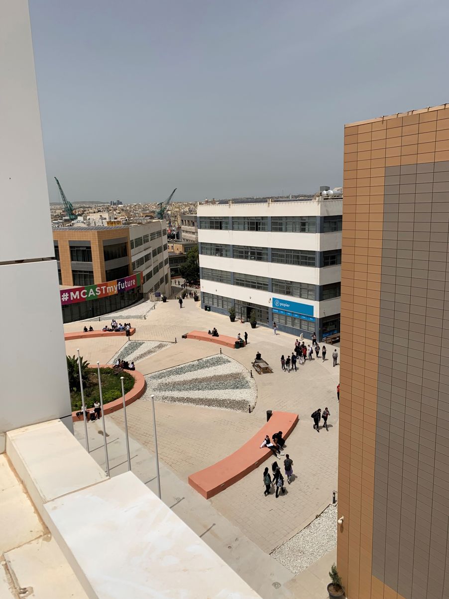 Utsikt fra biblioteksterrassen