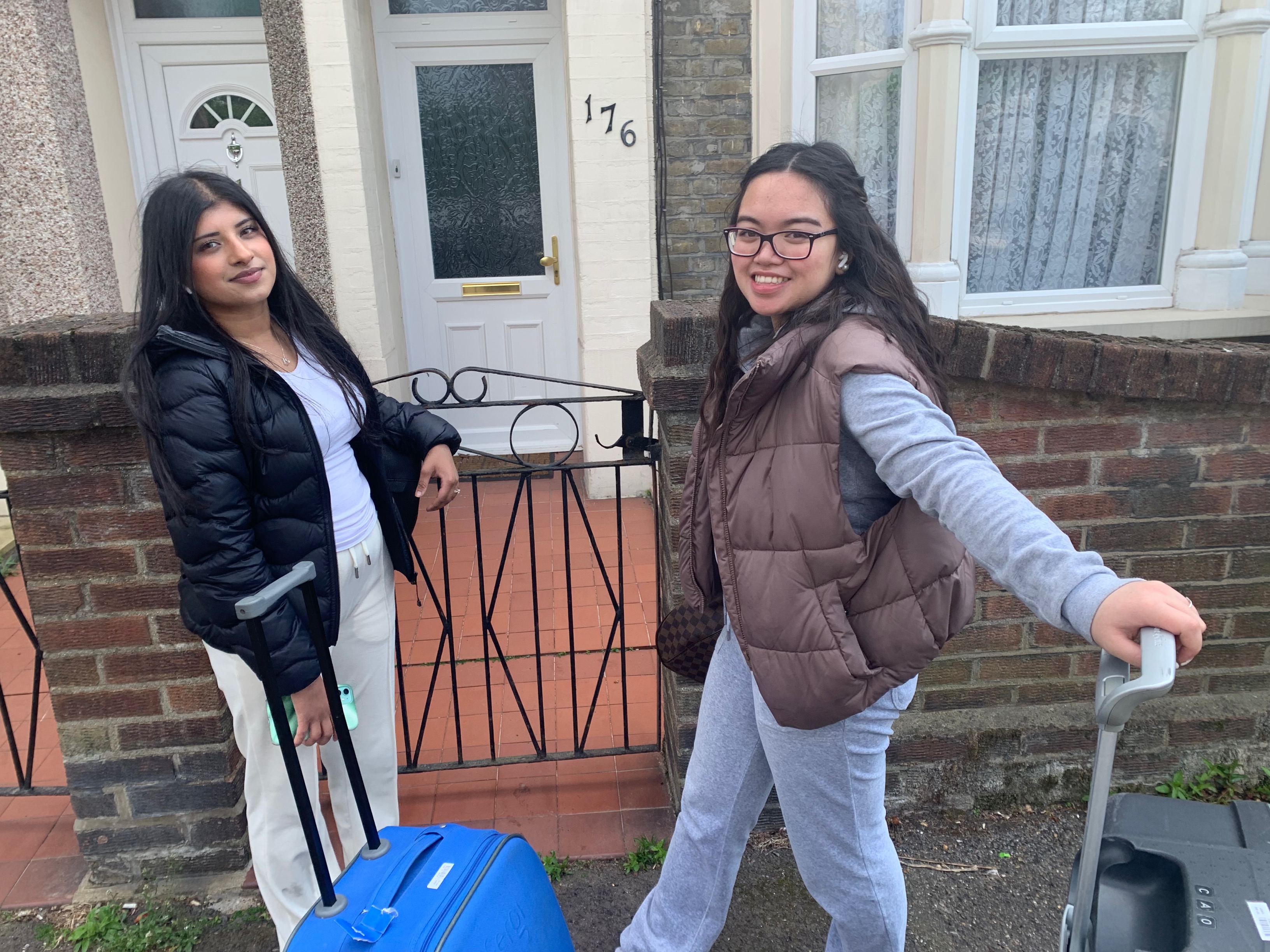 Foran huset til vertsfamilien i London Foran huset til vertsfamilien i London