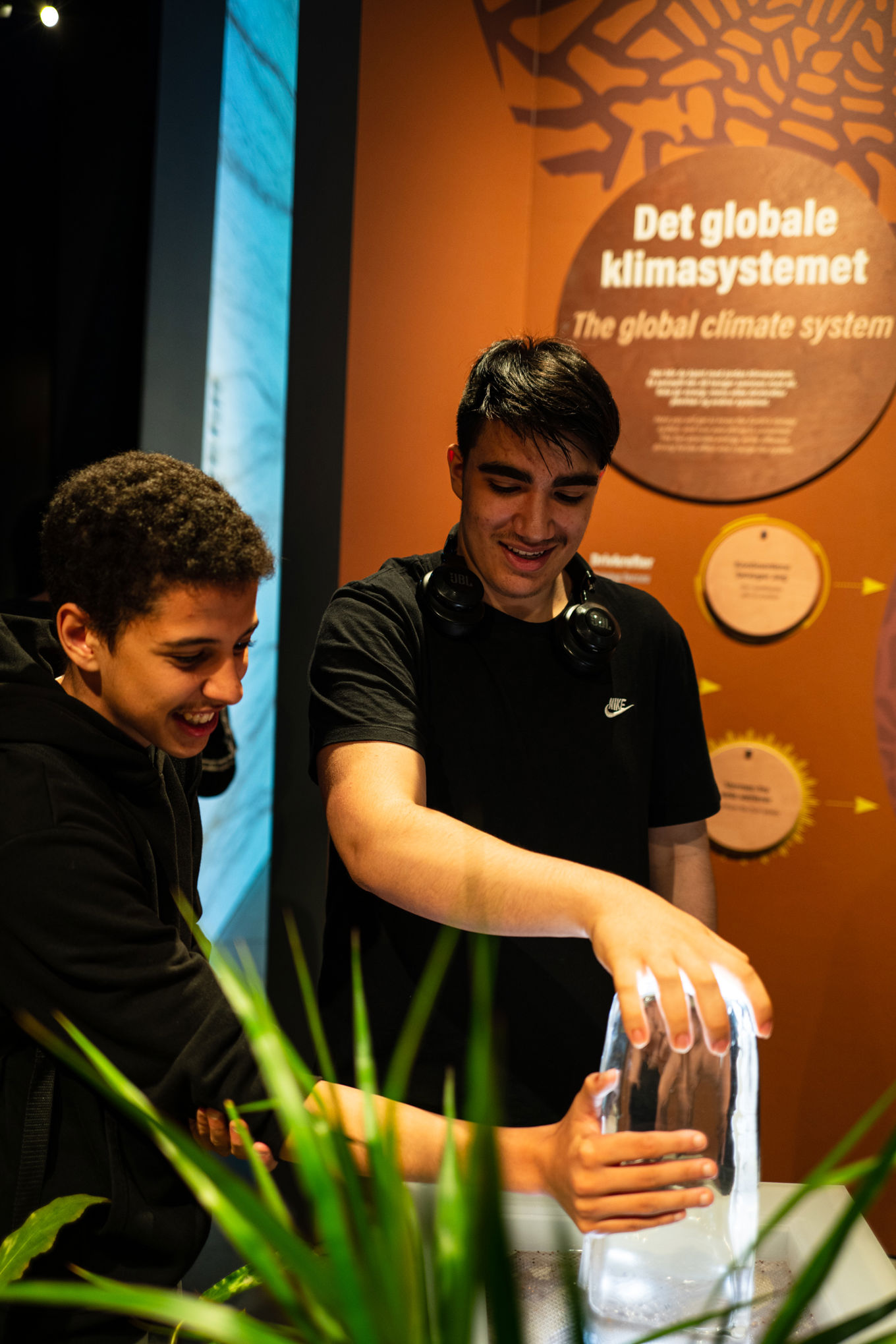 Foto: Elever på Klimahuset Elever på Klimahuset