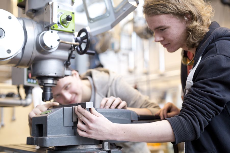 Foto: Annette Larsen Elever på Vg1 TEK