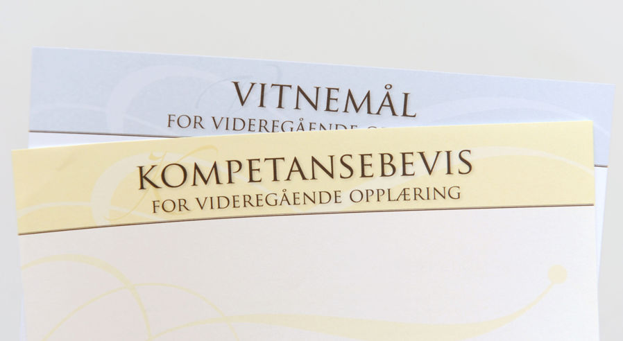 Vitnemål og kompetansebevis